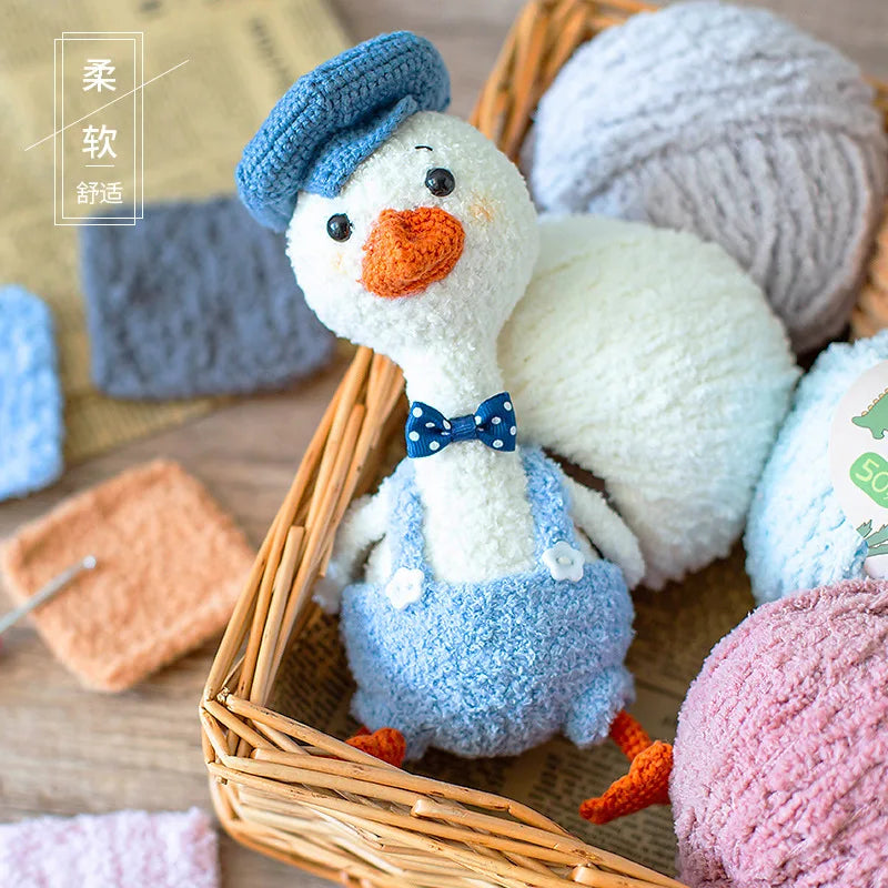 Short Plush Polyester Yarn For Crochet And Knitting Crafts